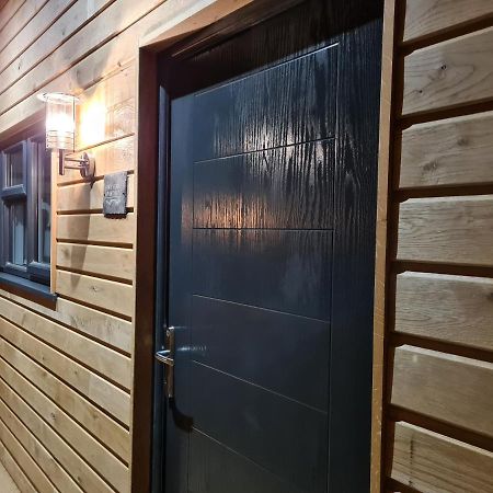 Wyvern Apartment 约维尔 外观 照片