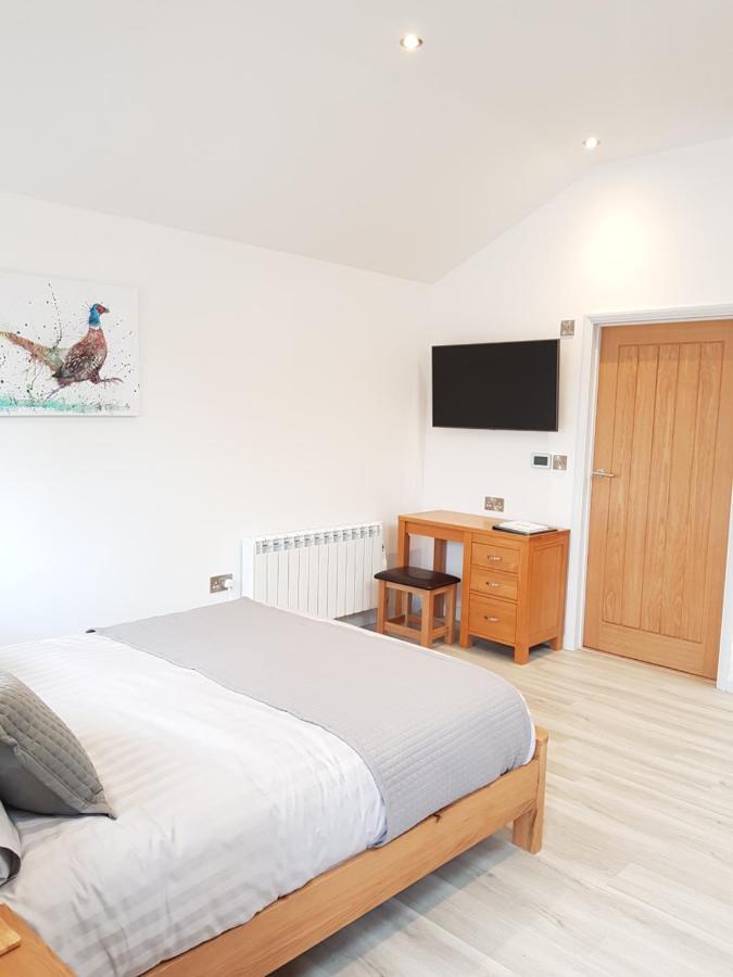 Wyvern Apartment 约维尔 外观 照片