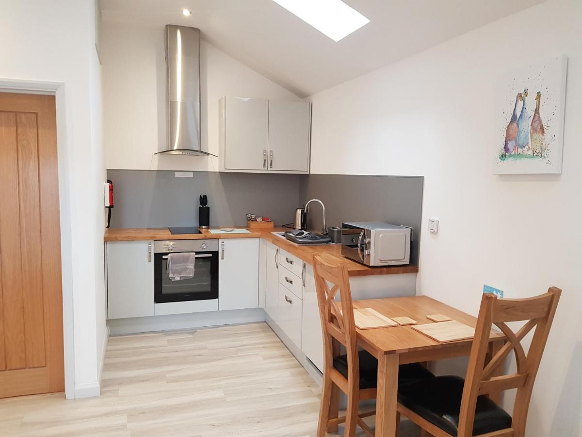 Wyvern Apartment 约维尔 外观 照片